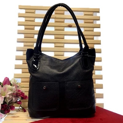 Классическая сумочка Balivia из эко-кожи чёрного цвета.