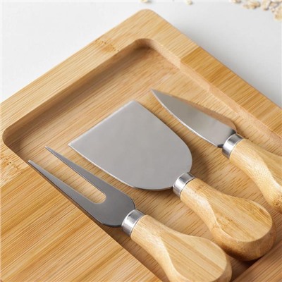 Набор для подачи сыра Доляна Cheese, 3 ножа, доска 38×18,5 см, бамбук