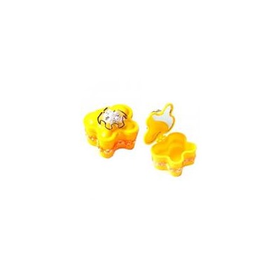 Шкатулка Бабочка с зеркалом Цветок с жемчугом желтая 8,1х7,5х7см пластик SH