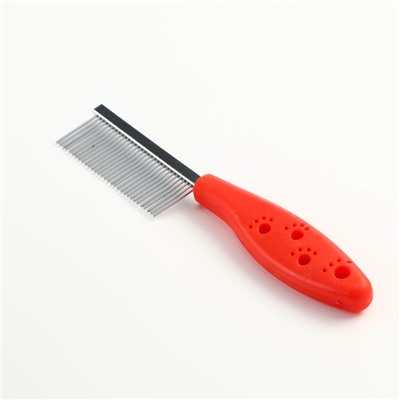 Расчёска "Лапки" с пластиковой ручкой, 17,5 х 3 см, красная