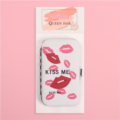 Набор маникюрный «Kiss me», 7 предметов, в футляре, рисунок МИКС