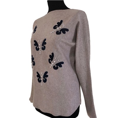 Размер единый 42-46. Модный женский свитер Waltz цвета кремовой пудры с рисунком "Бабочки".