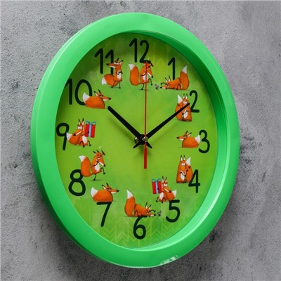 Часы настенные "Лисички", зелёный обод, 28х28 см, микс